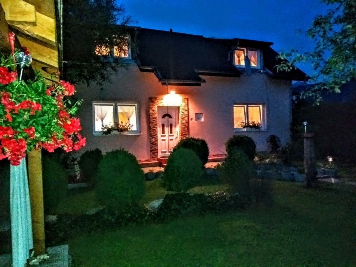Rekreacny Dom Appartement Strecno Buitenkant foto